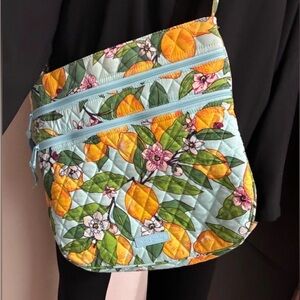 Vera Bradley triozip hipster Crossbody Lemon Grove pattern adjustable strap EUC